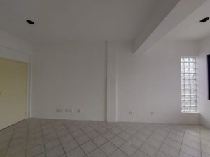 Salas/Conjuntos com 40m² no bairro Ipanema em Porto Alegre para Alugar