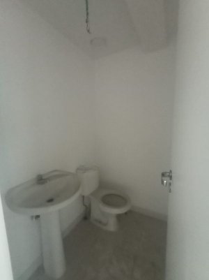 Loja com 145m² no bairro Navegantes em Porto Alegre para Alugar