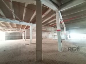 Loja com 1.009m² no bairro Jardim Lindóia em Porto Alegre para Alugar