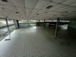 Loja com 1.009m² no bairro Jardim Lindóia em Porto Alegre para Alugar