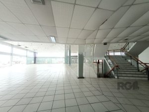 Loja com 1.009m² no bairro Jardim Lindóia em Porto Alegre para Alugar