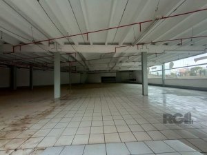Loja com 1.009m² no bairro Jardim Lindóia em Porto Alegre para Alugar
