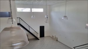 Loja com 236m² no bairro Medianeira em Porto Alegre para Alugar