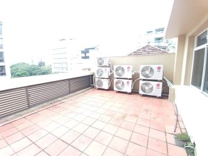 Salas/Conjuntos com 150m² no bairro Moinhos de Vento em Porto Alegre para Alugar