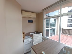 Salas/Conjuntos com 150m² no bairro Moinhos de Vento em Porto Alegre para Alugar