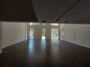 Loja com 374m² no bairro Moinhos de Vento em Porto Alegre para Alugar