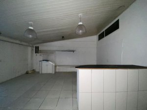 Loja com 382m² no bairro Navegantes em Porto Alegre para Alugar