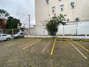 Loja com 382m² no bairro Navegantes em Porto Alegre para Alugar