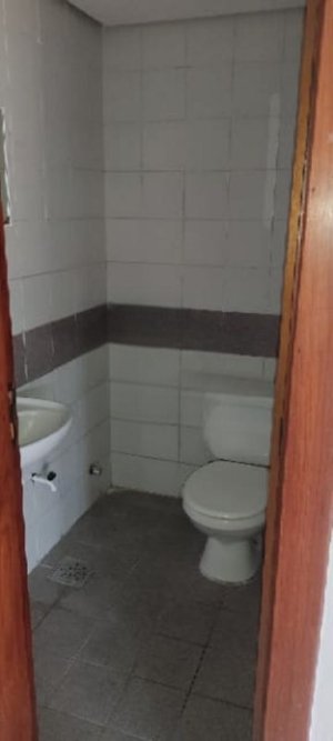 Loja com 170m² no bairro Navegantes em Porto Alegre para Alugar