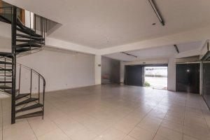 Loja com 170m² no bairro Navegantes em Porto Alegre para Alugar