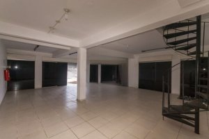 Loja com 170m² no bairro Navegantes em Porto Alegre para Alugar