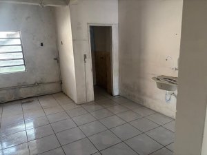 Loja com 50m² no bairro Partenon em Porto Alegre para Alugar