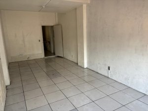 Loja com 50m² no bairro Partenon em Porto Alegre para Alugar