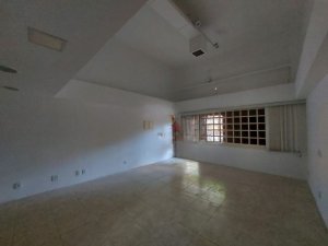 Loja com 70m² no bairro Petrópolis em Porto Alegre para Alugar