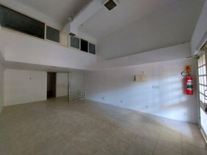 Loja com 70m² no bairro Petrópolis em Porto Alegre para Alugar