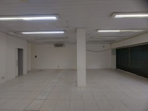 Loja com 70m² no bairro Praia de Belas em Porto Alegre para Alugar