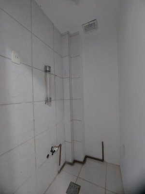 Loja com 70m² no bairro Praia de Belas em Porto Alegre para Alugar