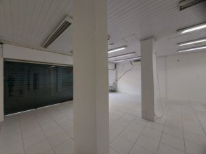 Loja com 70m² no bairro Praia de Belas em Porto Alegre para Alugar