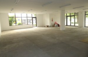 Loja com 201m² no bairro Praia de Belas em Porto Alegre para Alugar