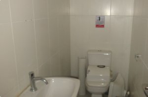 Loja com 201m² no bairro Praia de Belas em Porto Alegre para Alugar