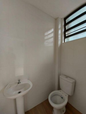 Loja com 30m² no bairro Passo da Areia em Porto Alegre para Alugar
