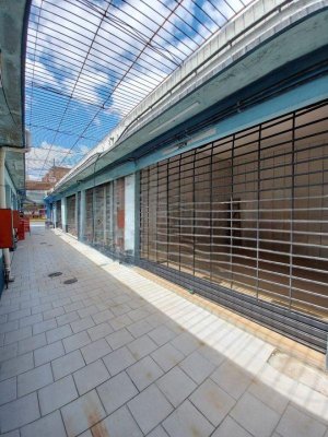 Loja com 30m² no bairro Passo da Areia em Porto Alegre para Alugar