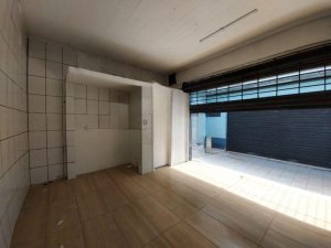 Loja com 30m² no bairro Passo da Areia em Porto Alegre para Alugar