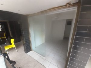 Loja com 24m² no bairro Praia de Belas em Porto Alegre para Alugar