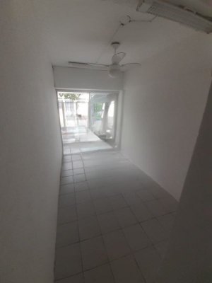 Loja com 24m² no bairro Praia de Belas em Porto Alegre para Alugar