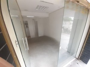 Loja com 12m² no bairro Praia de Belas em Porto Alegre para Alugar