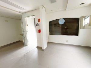 Loja com 30m² no bairro Praia de Belas em Porto Alegre para Alugar