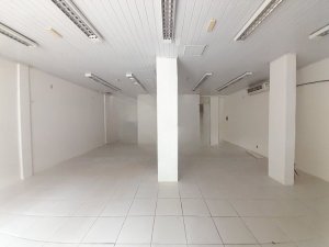 Loja com 40m² no bairro Praia de Belas em Porto Alegre para Alugar