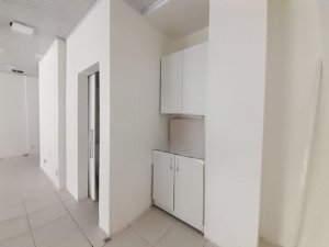 Loja com 40m² no bairro Praia de Belas em Porto Alegre para Alugar