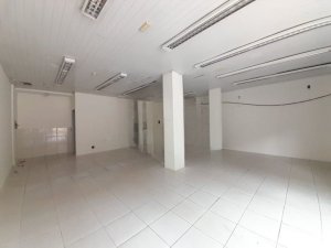 Loja com 40m² no bairro Praia de Belas em Porto Alegre para Alugar