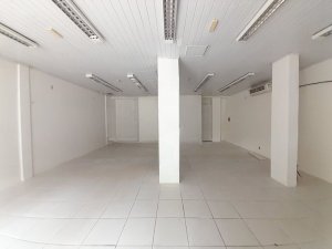 Loja com 40m² no bairro Praia de Belas em Porto Alegre para Alugar