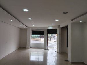 Loja com 80m² no bairro Rio Branco em Porto Alegre para Alugar