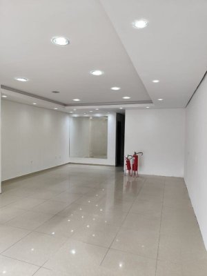 Loja com 80m² no bairro Rio Branco em Porto Alegre para Alugar