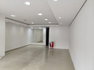 Loja com 80m² no bairro Rio Branco em Porto Alegre para Alugar