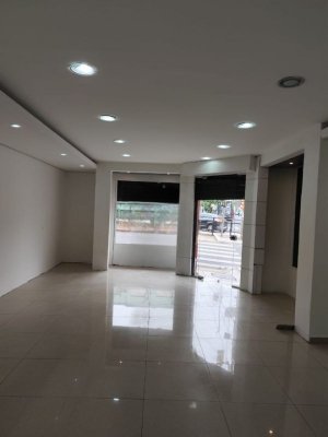 Loja com 80m² no bairro Rio Branco em Porto Alegre para Alugar