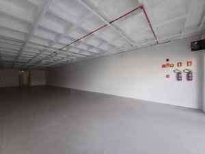 Loja com 150m² no bairro São João em Porto Alegre para Alugar