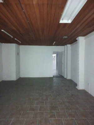 Loja com 160m² no bairro Cristo Redentor em Porto Alegre para Alugar