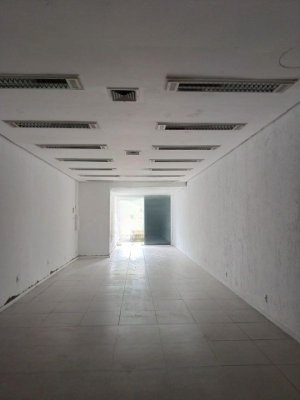 Loja com 160m² no bairro Cristo Redentor em Porto Alegre para Alugar
