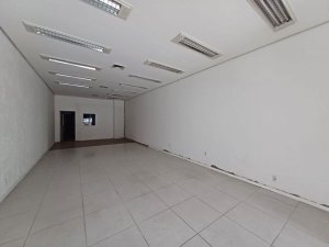 Loja com 160m² no bairro Cristo Redentor em Porto Alegre para Alugar