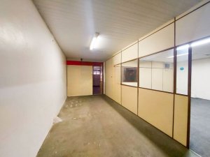 Loja com 250m² no bairro São Geraldo em Porto Alegre para Alugar