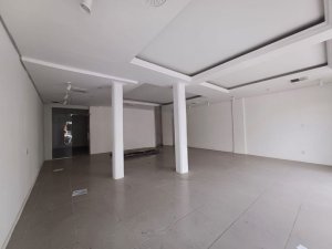 Loja com 98m² no bairro São Geraldo em Porto Alegre para Alugar