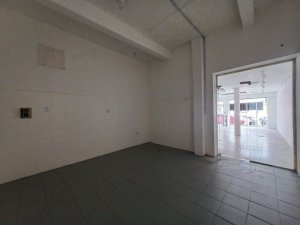 Loja com 98m² no bairro São Geraldo em Porto Alegre para Alugar