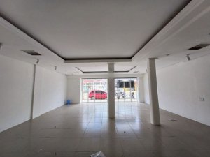 Loja com 98m² no bairro São Geraldo em Porto Alegre para Alugar