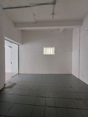 Loja com 98m² no bairro São Geraldo em Porto Alegre para Alugar