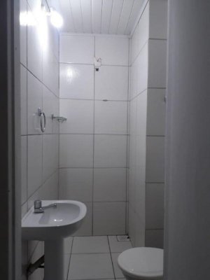 Loja com 100m² no bairro Cristo Redentor em Porto Alegre para Alugar