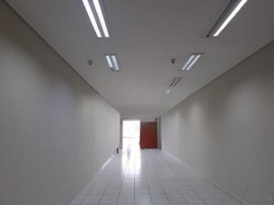 Loja com 100m² no bairro Cristo Redentor em Porto Alegre para Alugar